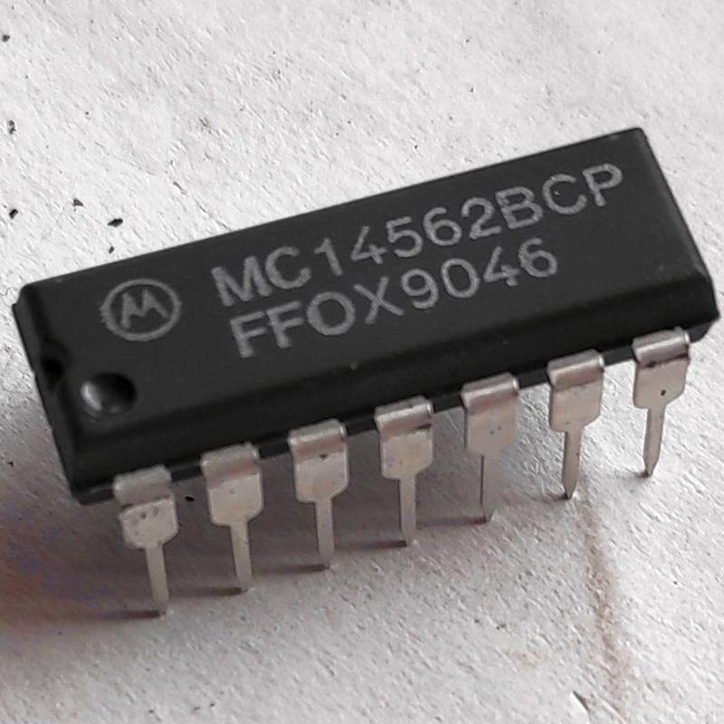 CD4562 :   128-BIT   
 : DIP14
 : Motorola
MC14562, HEF4562, TC4562, HCF4562, SCL456...