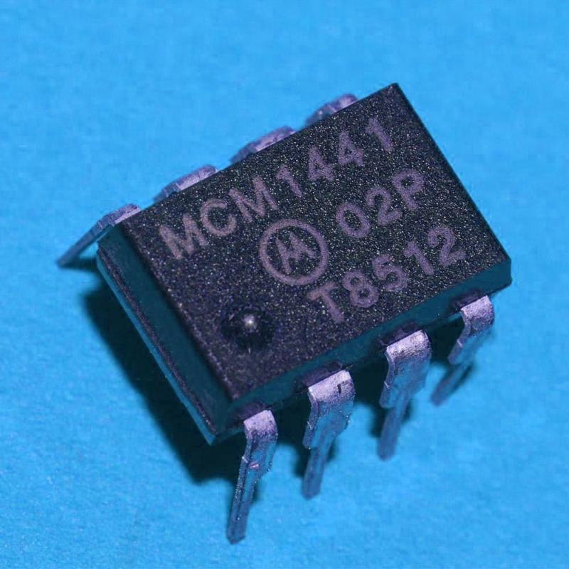 MCM144102P :    SRAM 16x16 TUNING MEM
 : DIP8
 : Motorola...