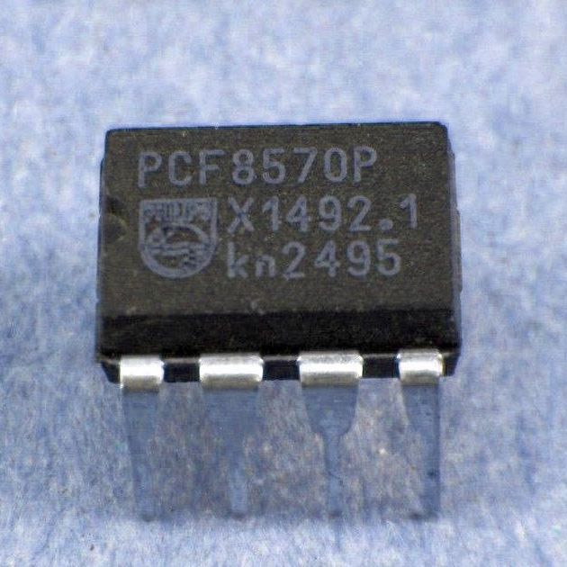 PCF8570P :    SRAM 256x8 CMOS I2C
 : DIP8
 : Philips
 : PCF8571P,  PCD8571...