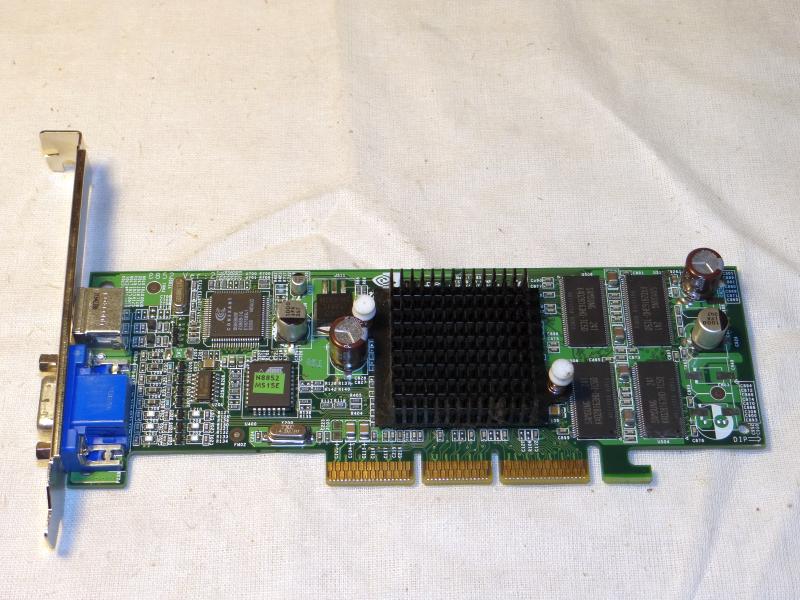  VGA  GeForce2 MX400D 32Mb, AGP, /