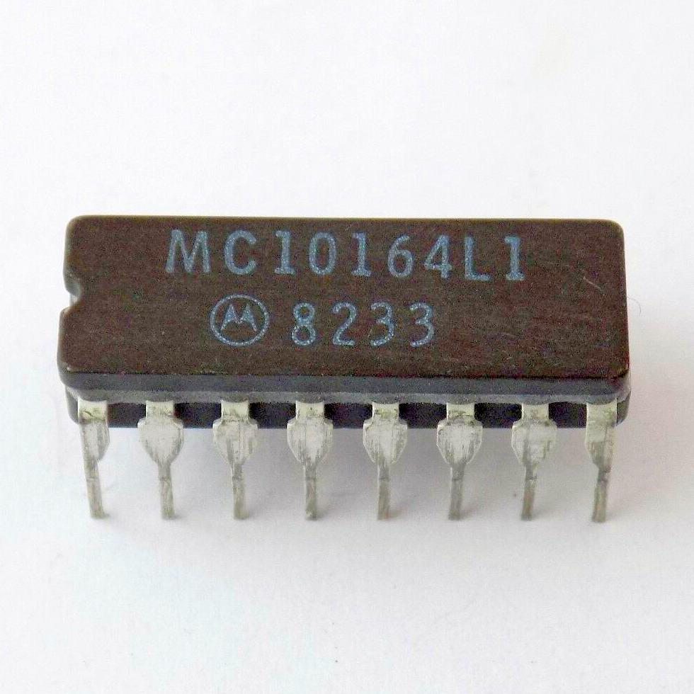 MC10164 :   - DIGITAL DEMULTIPLEXER, 8-LINE
 : DIP16
 : Motorola...