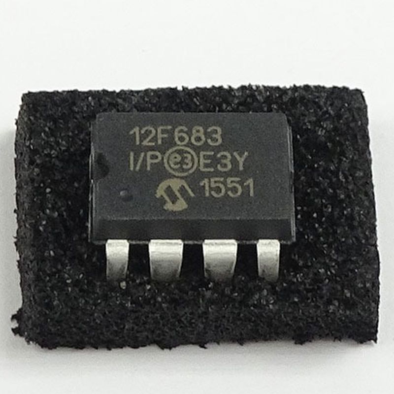 PIC12F683-I/P