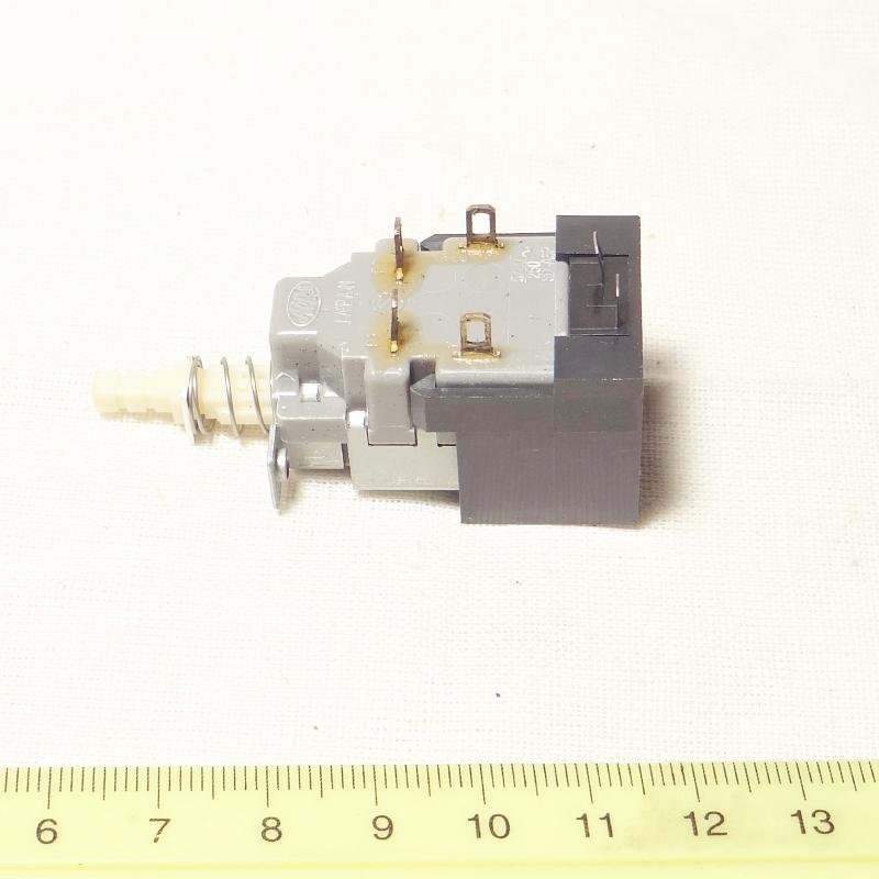   , 155496511 :   SONY 1-554-762-11, 5/80A 250V
2 pole Onwith momentary conatct
Mounting: 20...