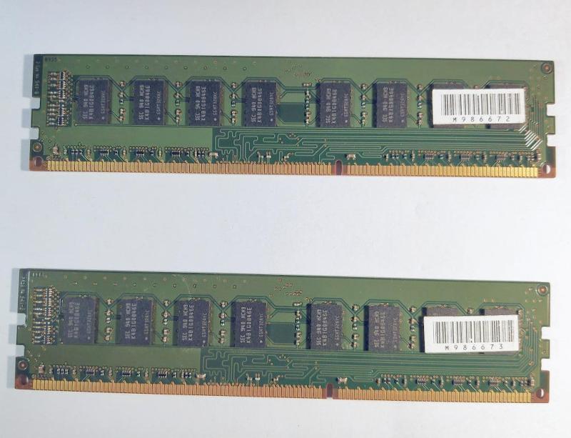DDR3 DIMM 2GB 2Rx8 M378B5673EH1-CH9 PC3-10600 1333MHz Samsung :   DDR3 DIMM PC3-10600 1333MHz  2GB 2Rx8 Samsung M378B5673EH1-CH...