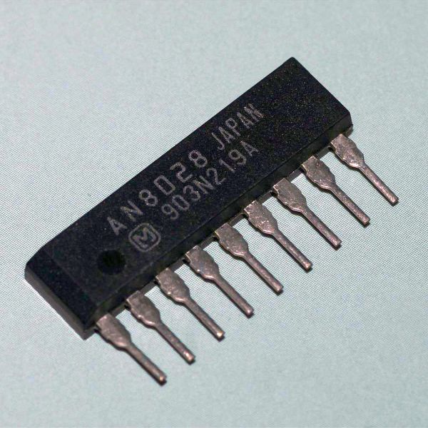 AN8028 :    
Self-excited RCC pseudo-resonance type AC-DC switching power supply control IC 
 : SIP9
...