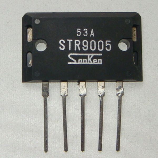 STR9005 :        U 5V 4A 75W...