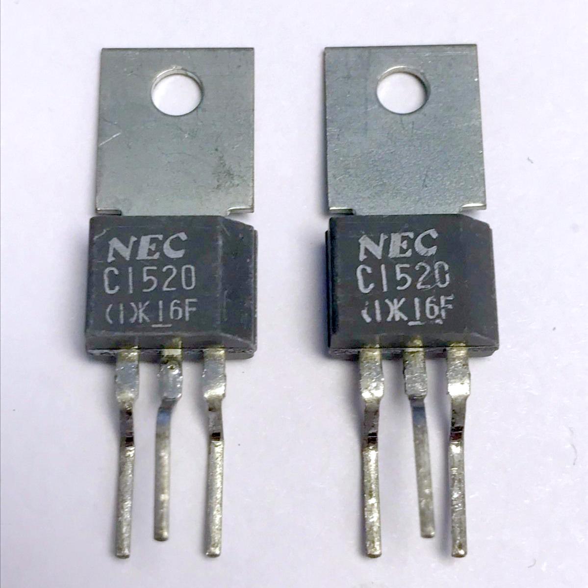 2SC1520 :  SI-N 300V 0.2A 12.5W
 : TO202
 : NEC...