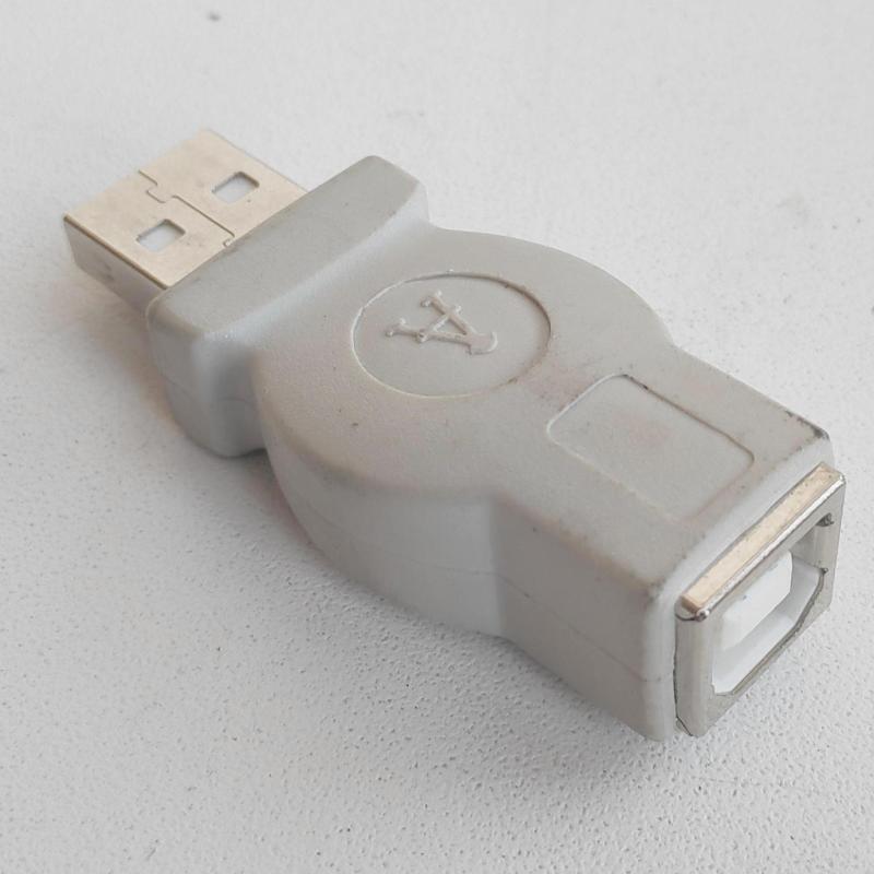  USB A (M)  - USB B (F) 