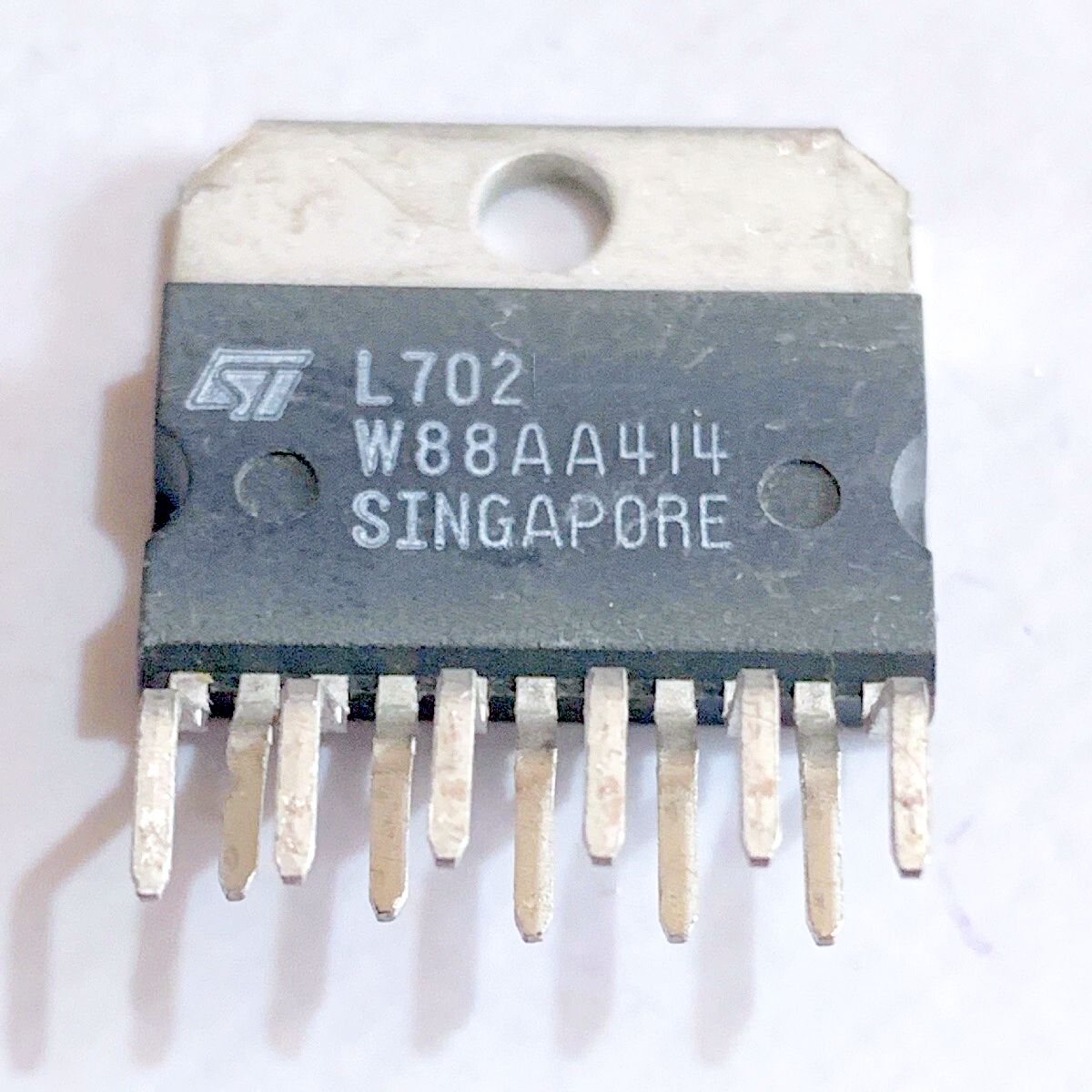L702
