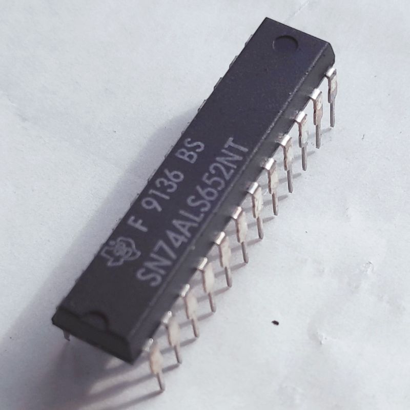SN74ALS652 :   8-BIT BUS TRANSCEIVER WITH REGISTER NON INV
 : DIP24
 : Texas Instruments
 : UCY7...